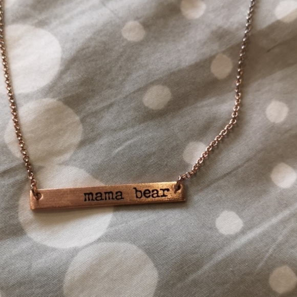 Jewelry - Mama bear necklace